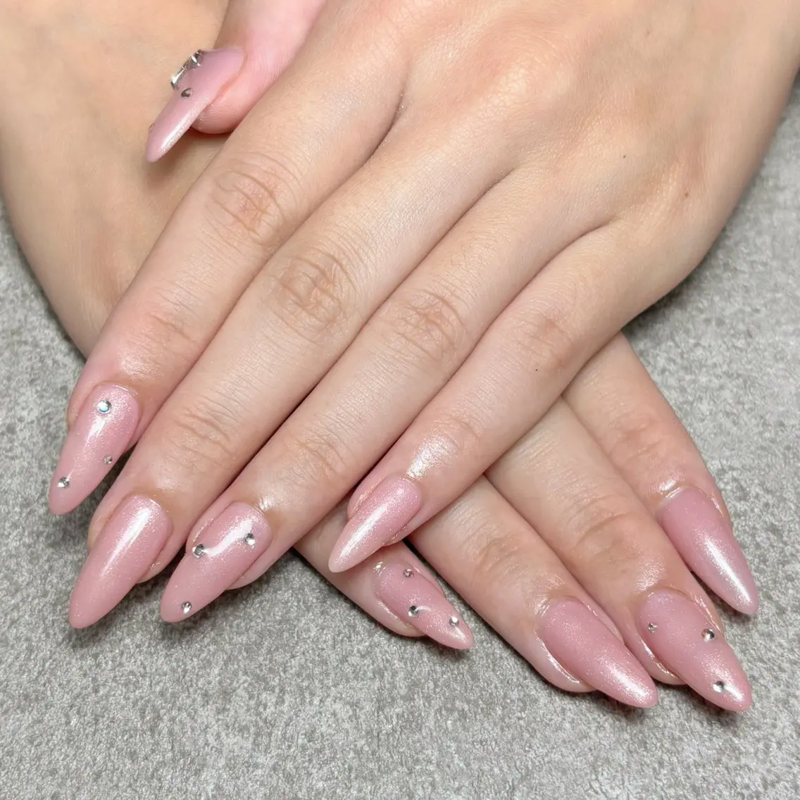 ネイル ハンドネイル nailroom DIASOMNIAのネイルデザイン