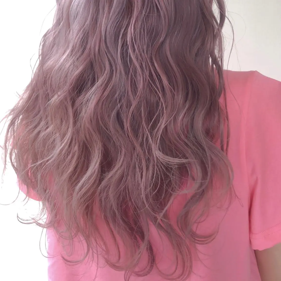 ロング カラー ヘアカラー Rina のヘアスタイル