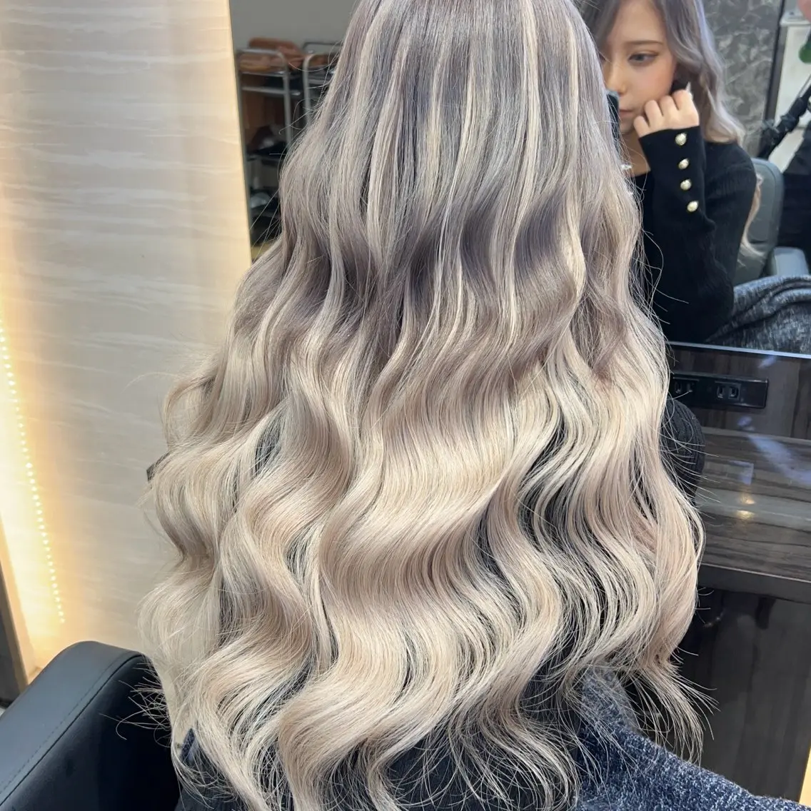 ロング ヘアカラー トリートメント 🌈カラー特化 ハイトーンけいと🌈のヘアスタイル