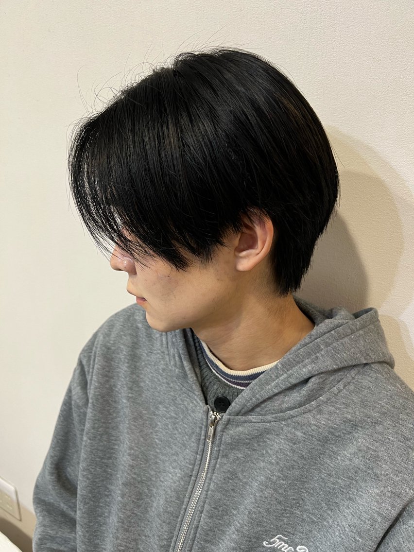 メンズ センターパート メンズハイライト メンズ韓国風 メンズパーマ 刈り上げ カット トリートメント ✨men's特化 kyousukeのヘアスタイル
