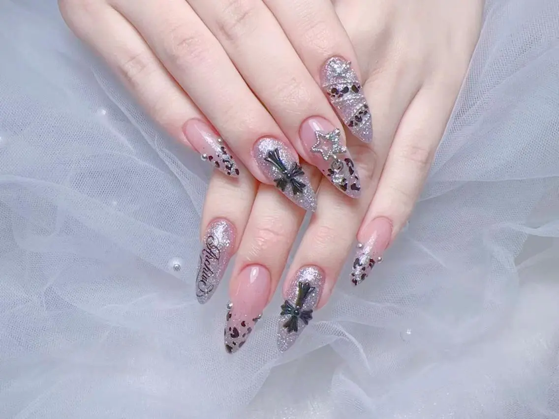 ネイル 🎀福 莉那🎀のネイルデザイン