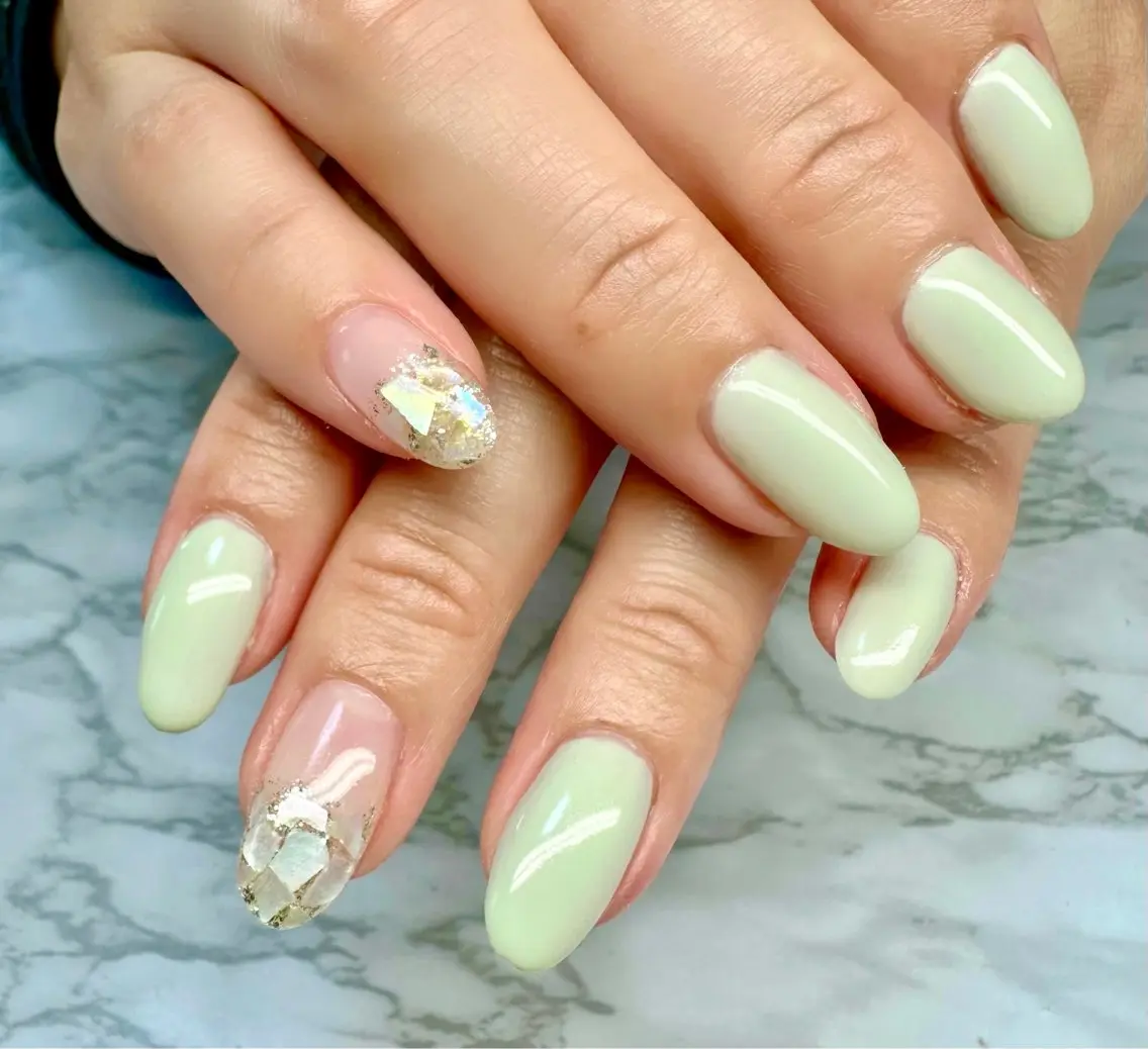 ネイル ラメ(グリッター) ニュアンスネイル リボン 春ネイル Mai’s nailのネイルデザイン