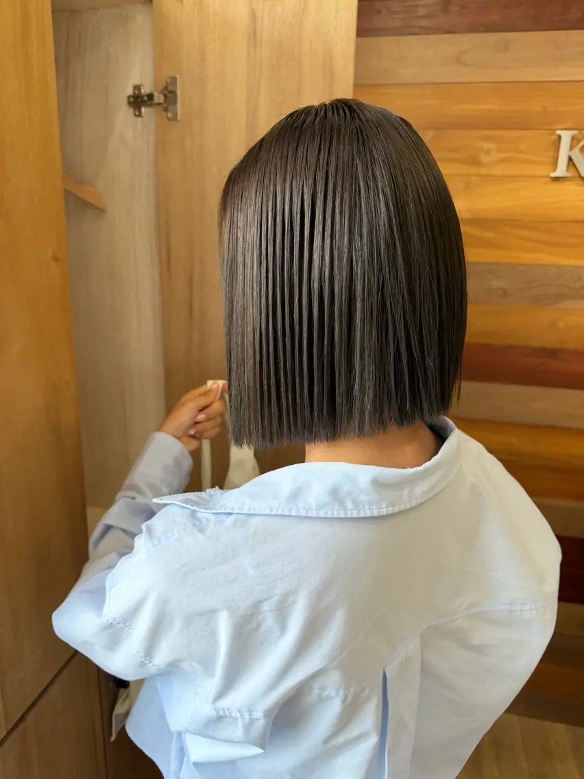ミディアム RENA｜透明感 カラー×癒しスパのヘアスタイル