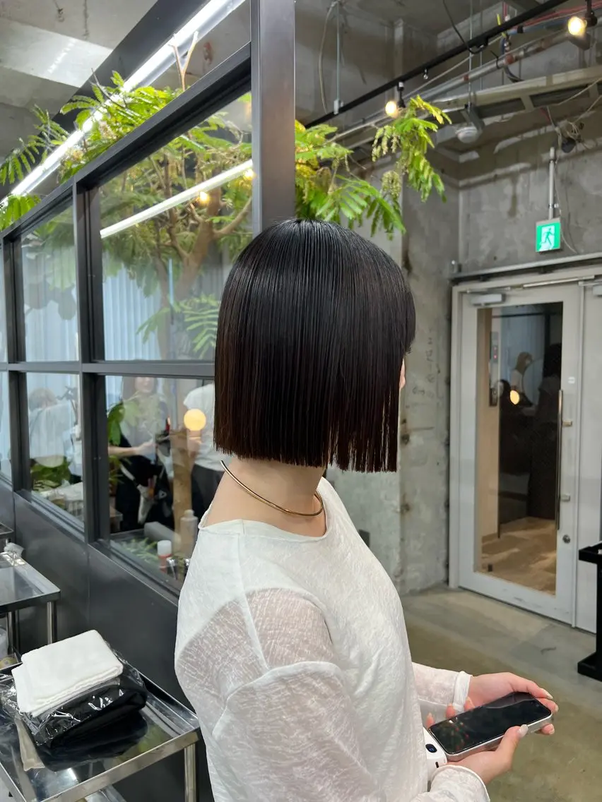 ミディアム カット 縮毛矯正 トリートメント azumi/グレー ジュ/オリーブ/縮毛のヘアスタイル