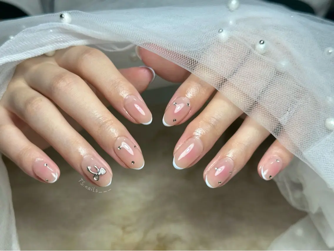 ネイル キラキラネイル マグネットネイル 持ち込み シンプルネイル TS. nails___のネイルデザイン