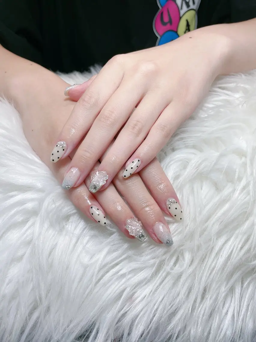 ネイル 長さ出し フレンチネイル グラデーション 韓国ネイル マグネットネイル ハンドネイル VB HEAVEN nailのネイルデザイン