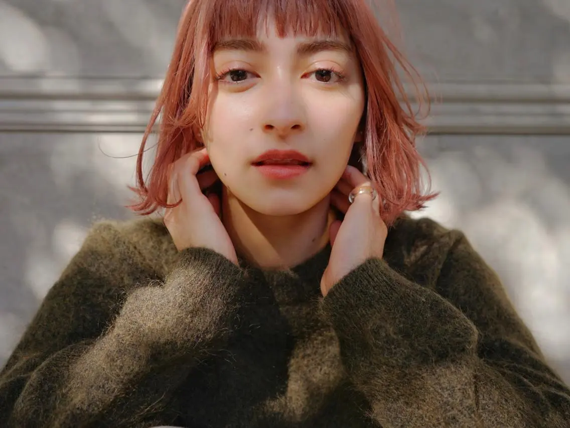 セミロング カラー パーマ ヘアアレンジ アディクシーカラー アッシュ バレイヤージュ ベージュカラー ブリーチ newi grande 横浜店のヘアスタイル