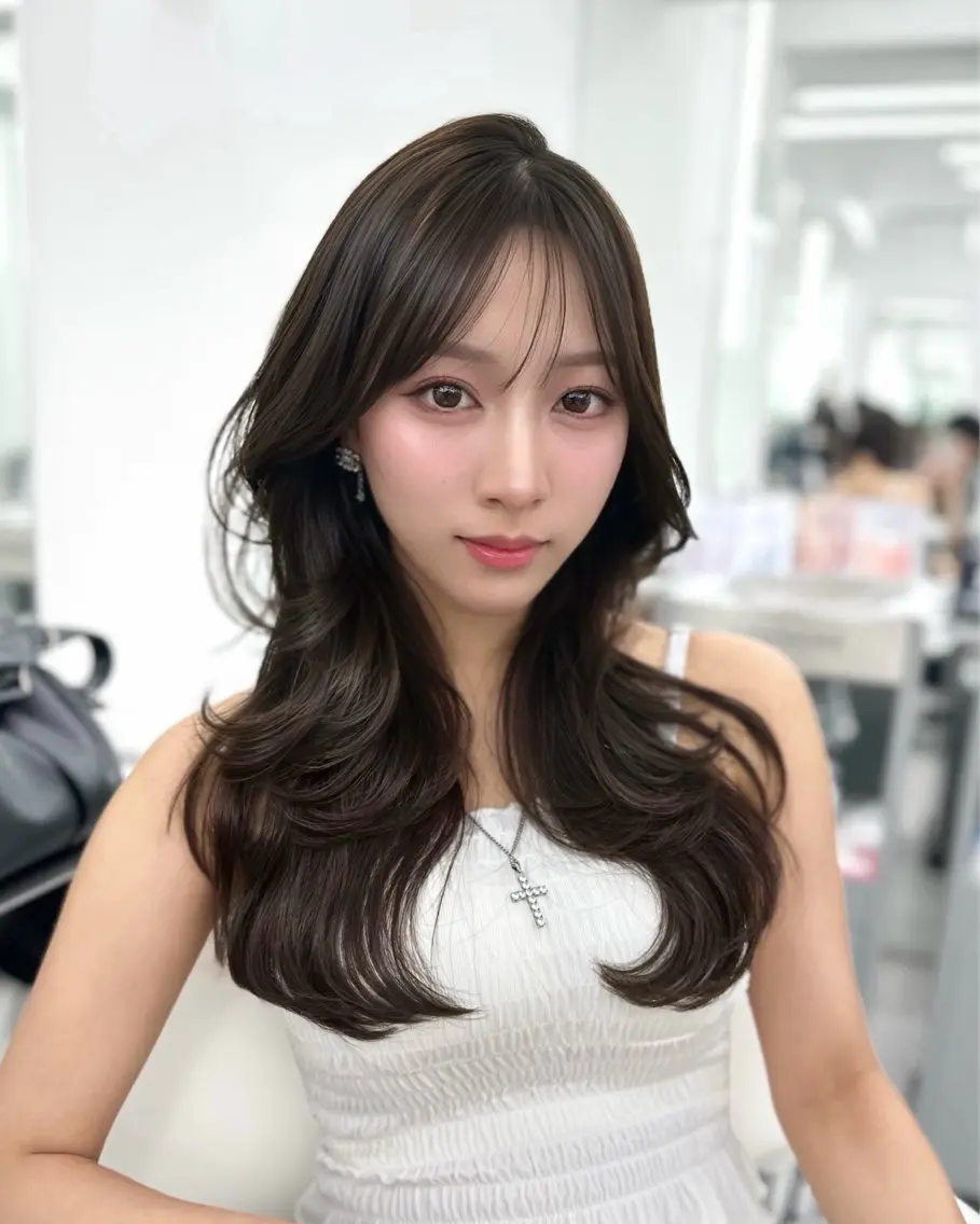 セミロング 顔周りカット 韓国風ヘア レイヤーカット カット ヘアカラー トリートメント ヘッドスパ ヘアセット 前髪顔まわりカット 🌈中村海聖のヘアスタイル