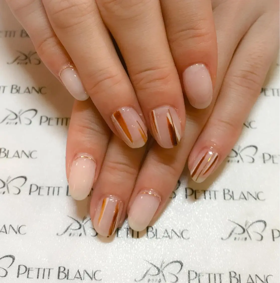ネイル アートネイル ジェルネイル PetitBlanc KAZUKIのネイルデザイン