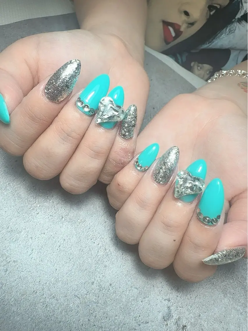 ネイル アートネイル 入学式 ハート マグネットネイル 持ち込み ハンドネイル Nailsalon Mimiy..♡のネイルデザイン