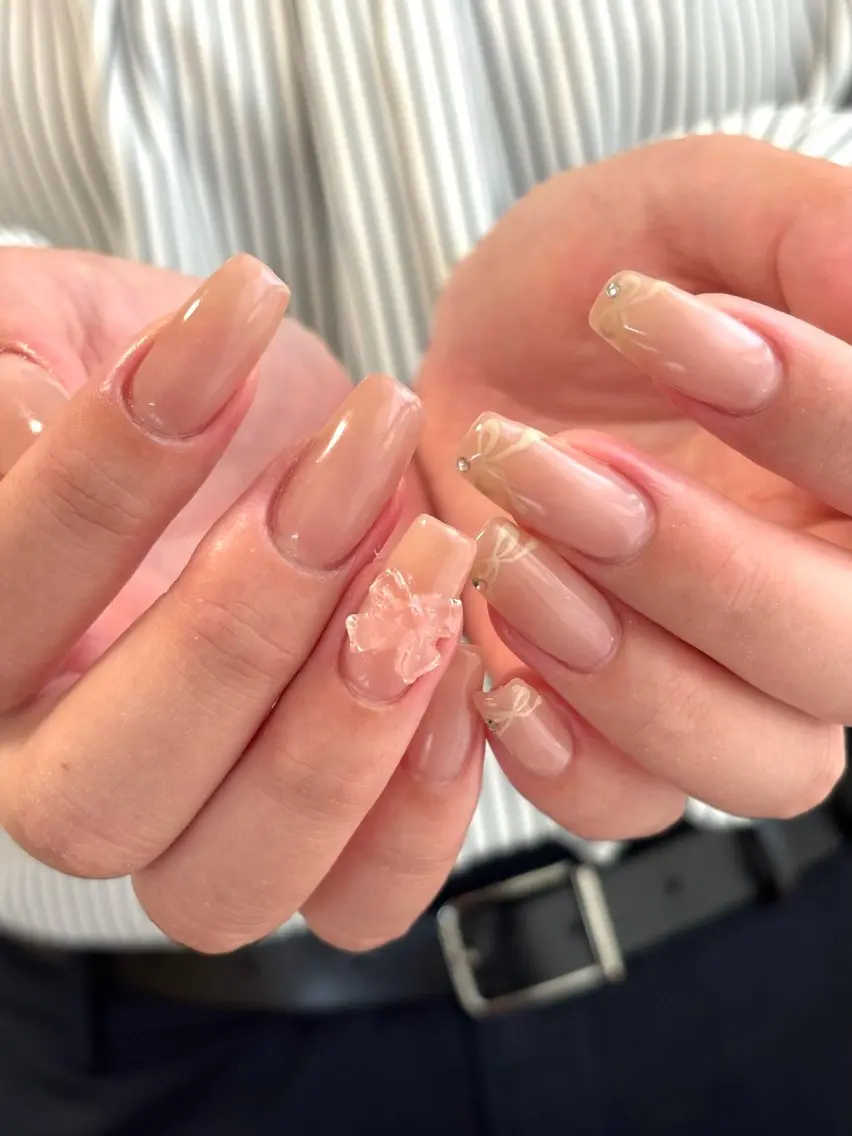 ネイル リボン rena nailのネイルデザイン