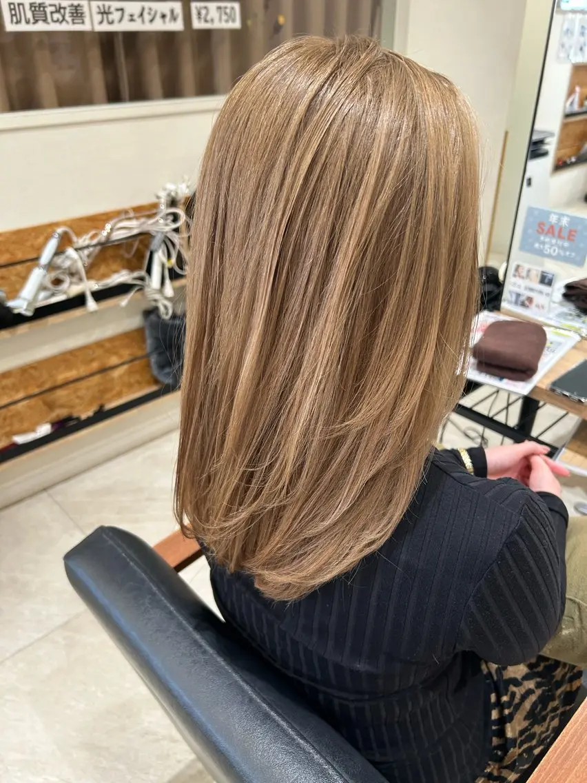 セミロング 横田 まおのヘアスタイル
