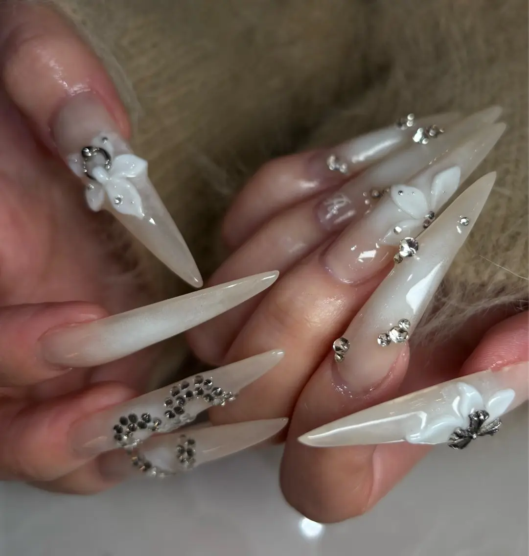 ロング ハンドネイル SEINA_ NAIL🐈‍⬛💗のネイルデザイン