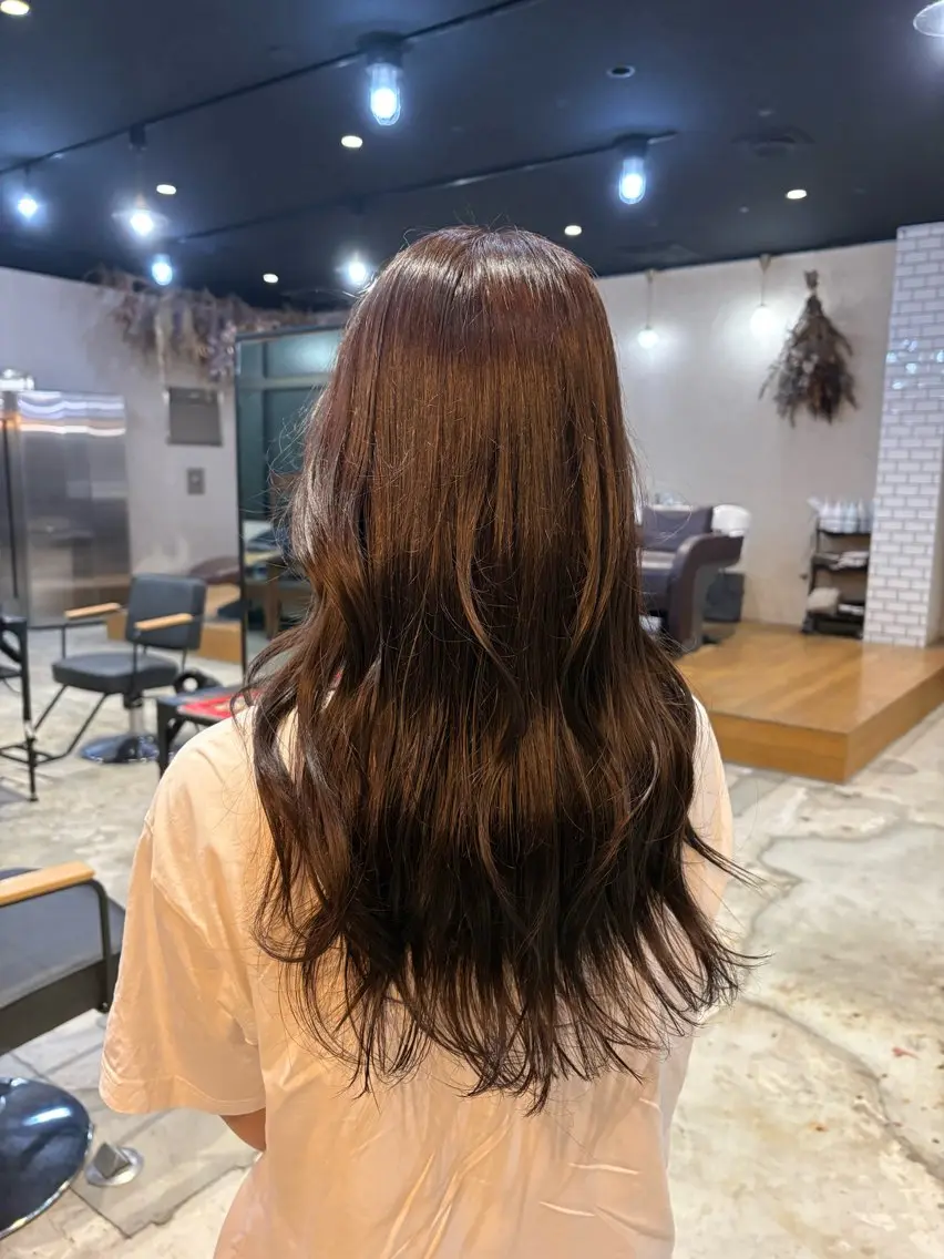 ロング カラー ヘアカラー 植吉 琉月のヘアスタイル