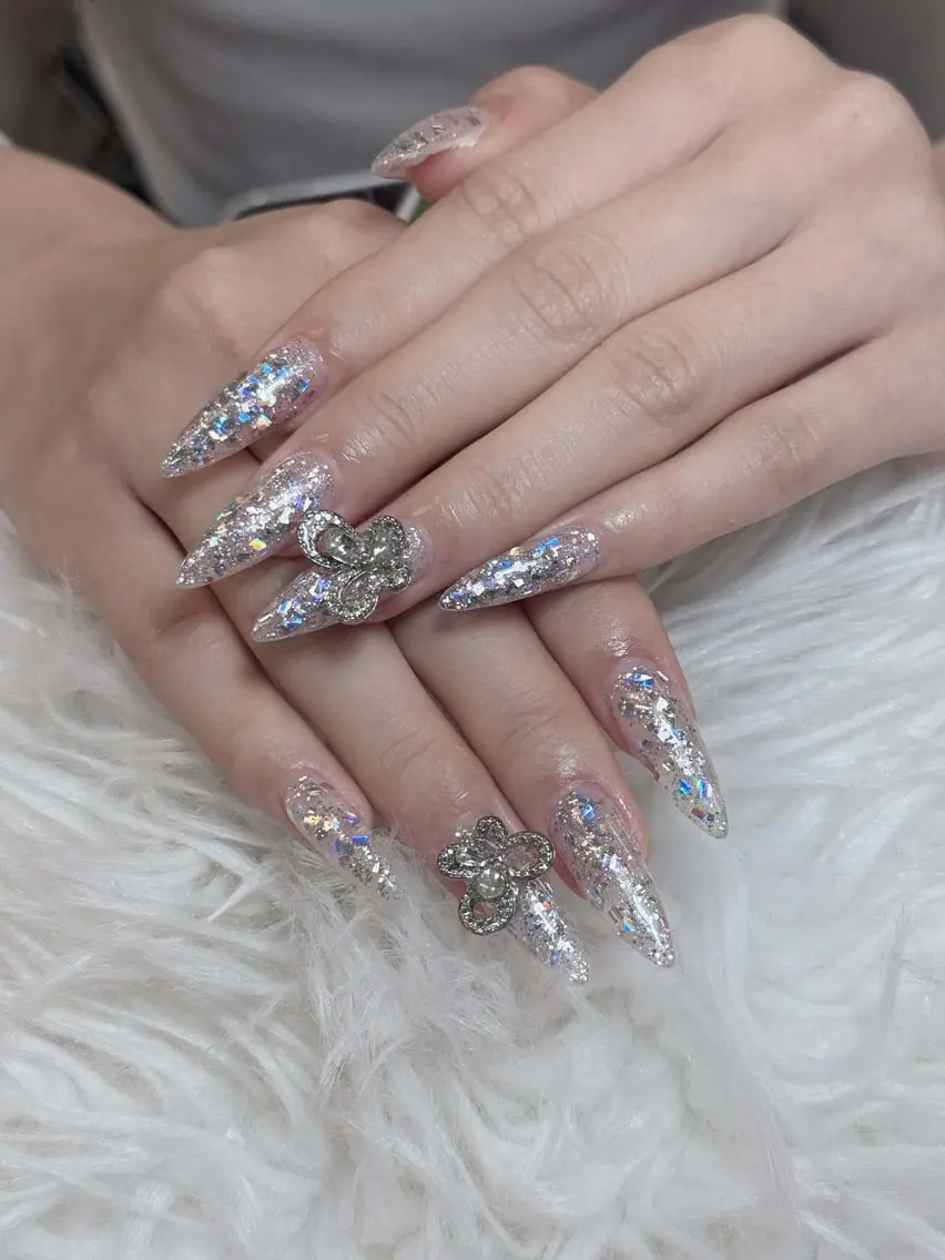 ネイル ハンドネイル ハンドケア Anh Nail 歌舞伎町のネイルデザイン