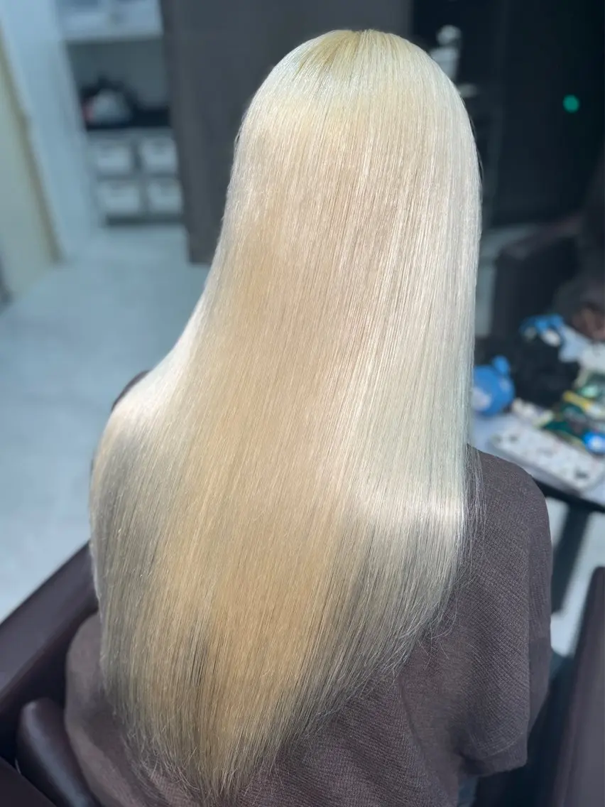 ロング カラー ブリーチ ブロンド ケアブリーチ 透明感カラー ダブルカラー ヘアカラー Lima/ハイトー ン/ブリーチ/心斎橋のヘアスタイル