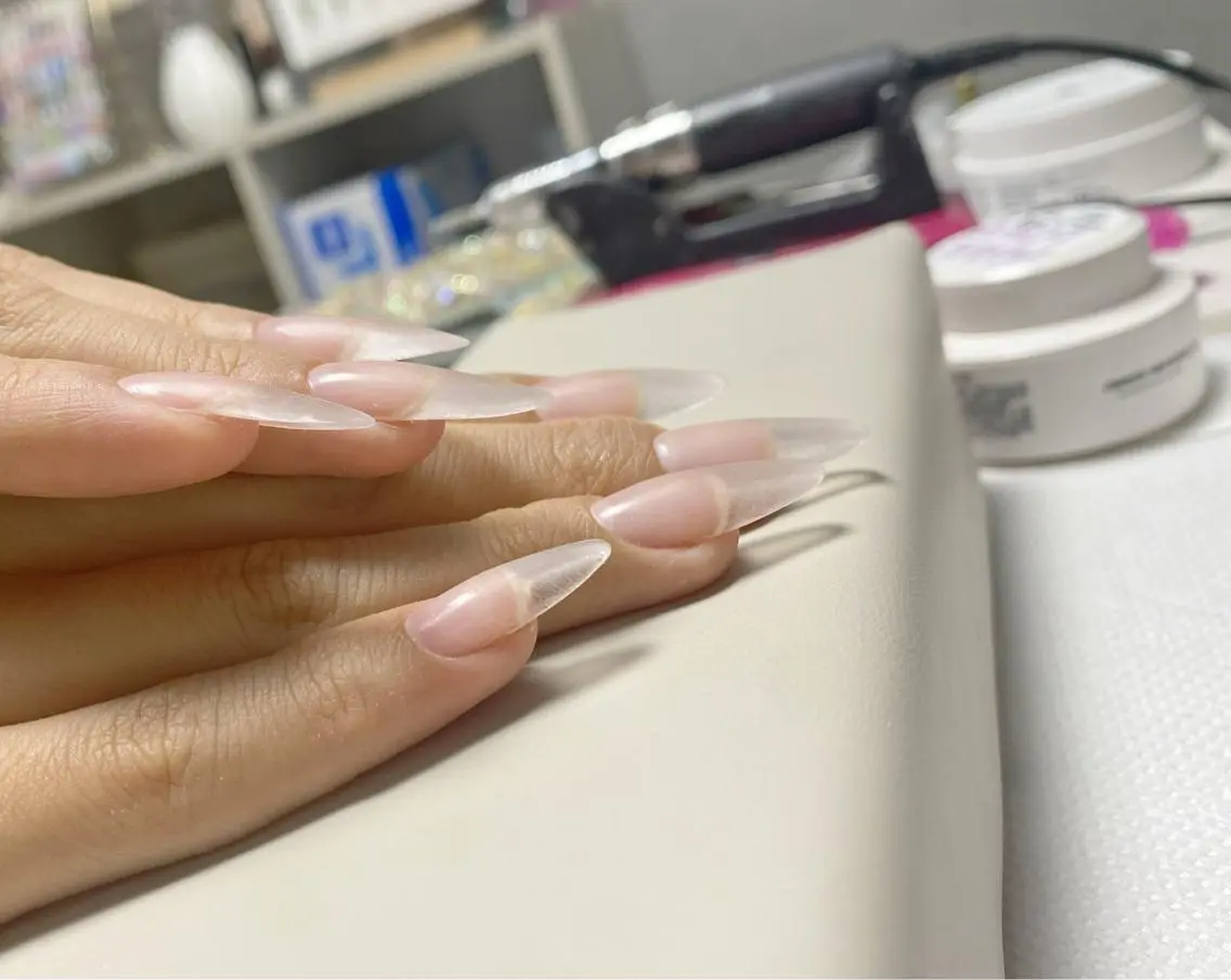 ロング ネイル スカルプネイル One Plus Nail Salonのネイルデザイン