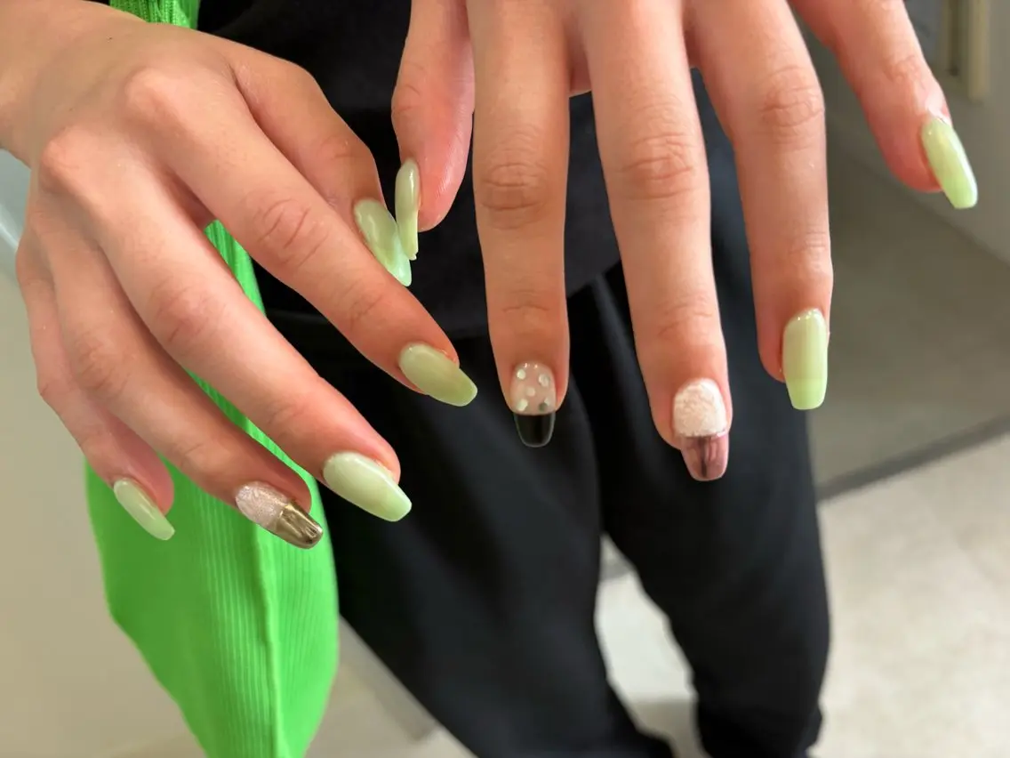 ネイル ハンドネイル Mai :矢場町 ニュアンス🌿アートのネイルデザイン