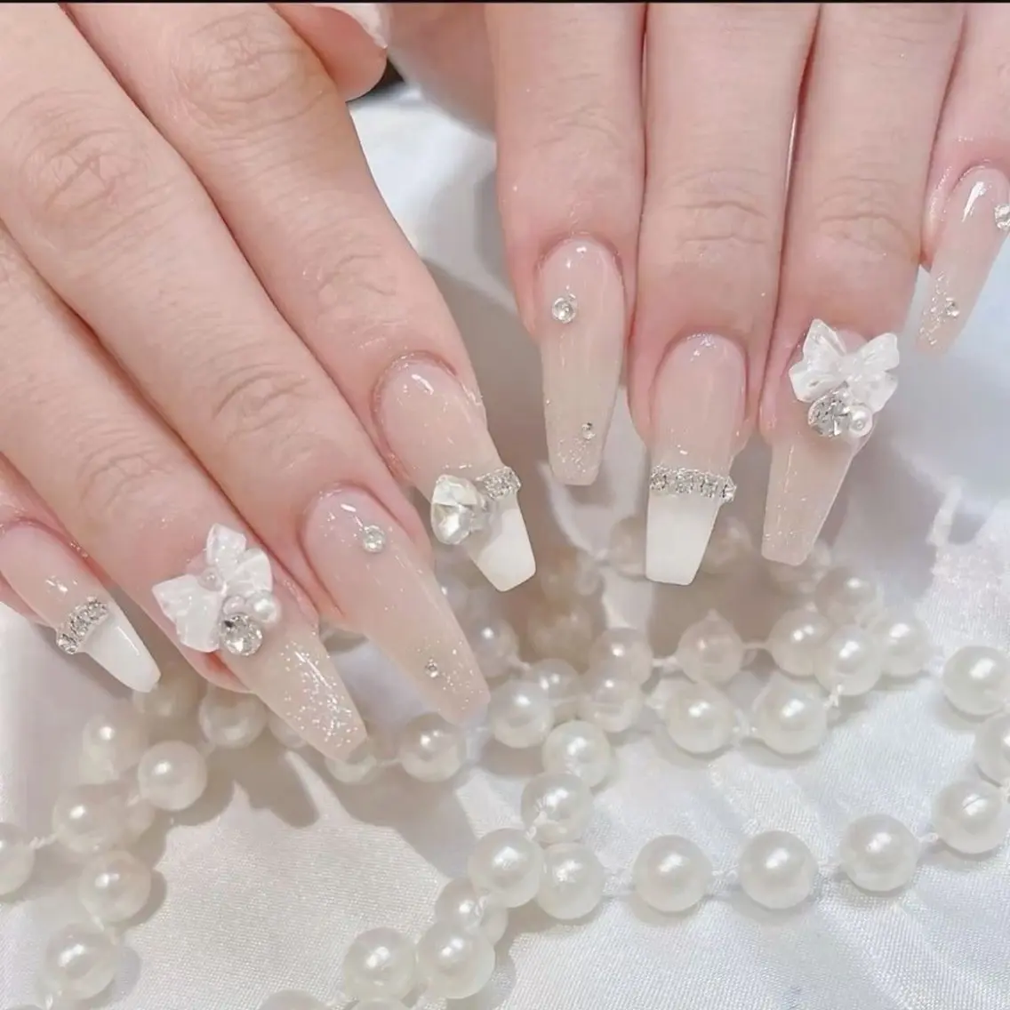 ネイル フレンチネイル キラキラネイル 韓国ネイル シンプルネイル ワンホンネイル ハンドネイル MEI Nailのネイルデザイン