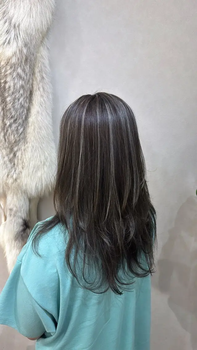 ロング ヘアカラー 永野 いずみのヘアスタイル