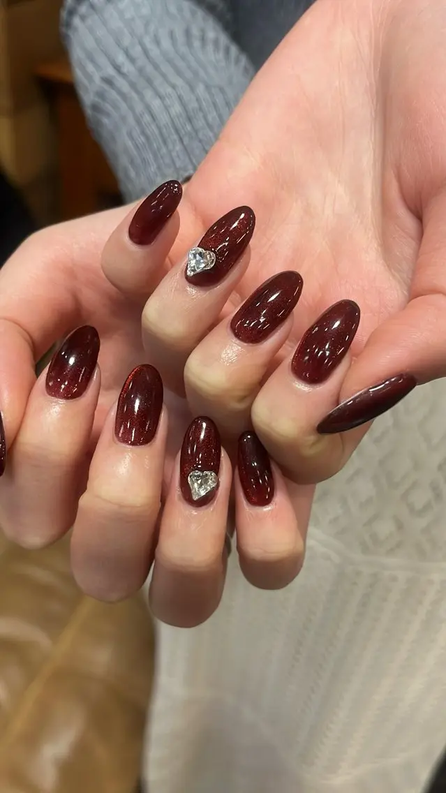 ネイル ボルドー フラッシュネイル フットネイル ハート ラメ(グリッター) ハンドネイル SAKU nail 作島茜のネイルデザイン