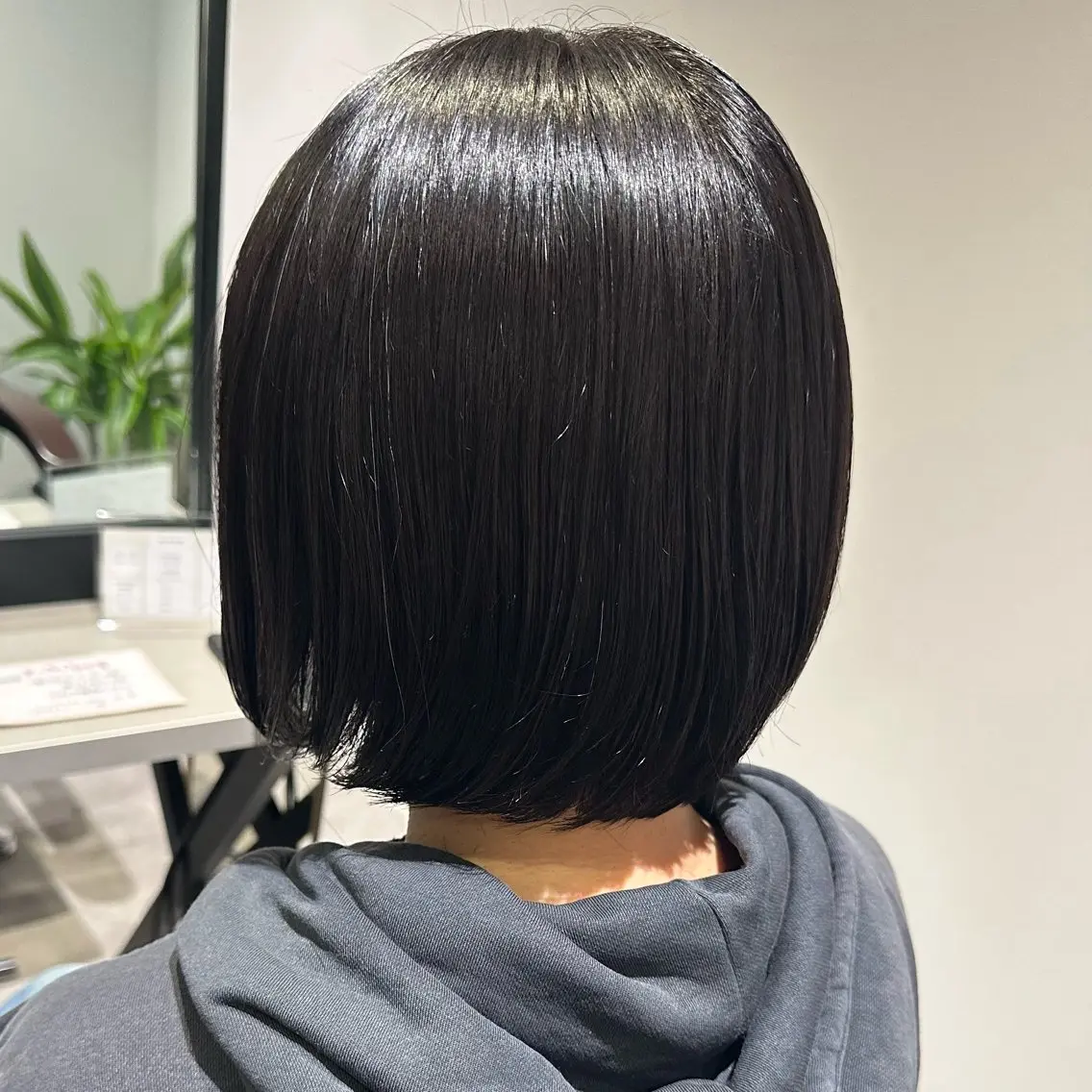 ミディアム カラー アッシュ カット ヘアカラー MIRUKA/ 暖色カラー/ベージュのヘアスタイル