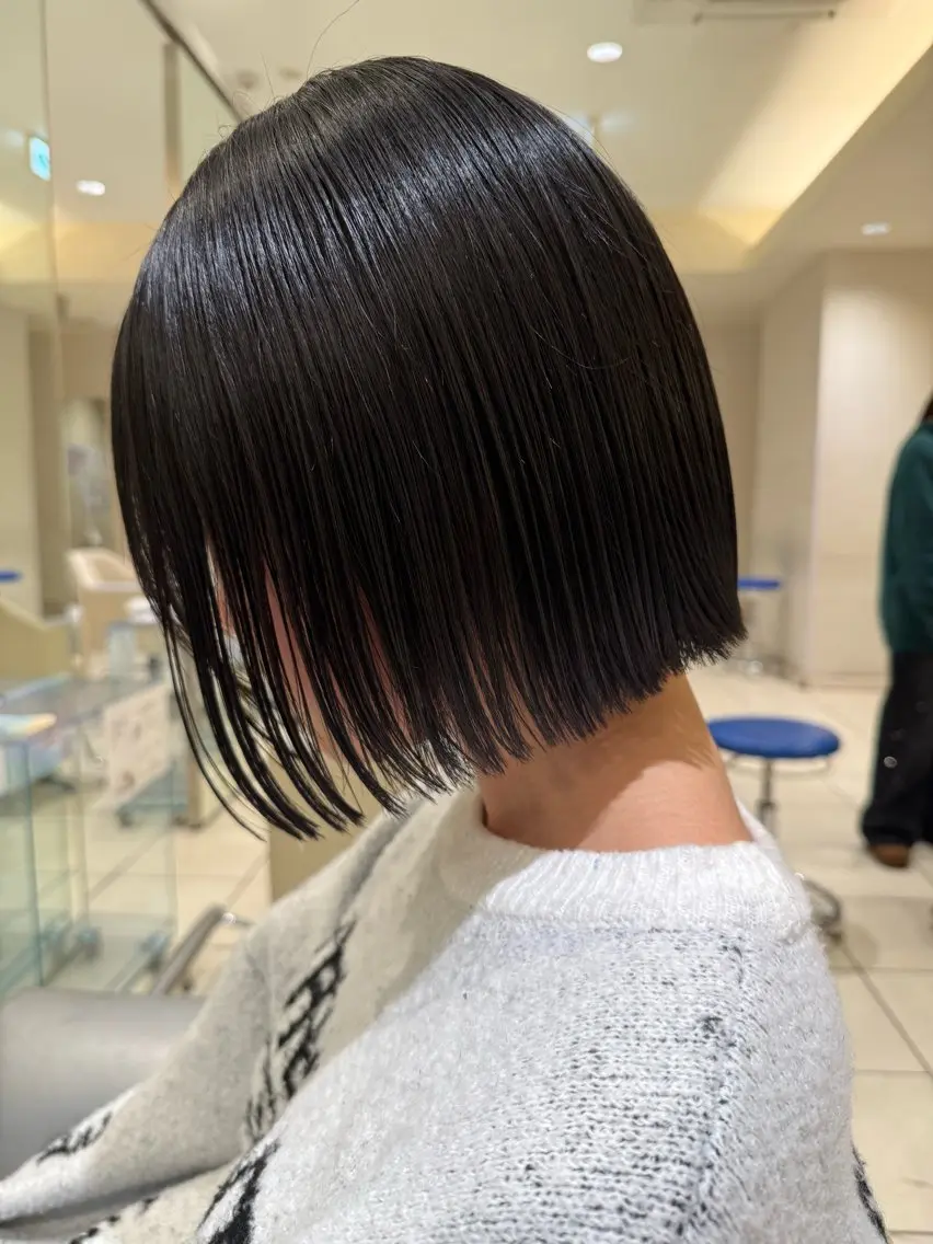 ショート カット ヘアカラー トリートメント 松下仁美 /切りっぱなしボブのヘアスタイル