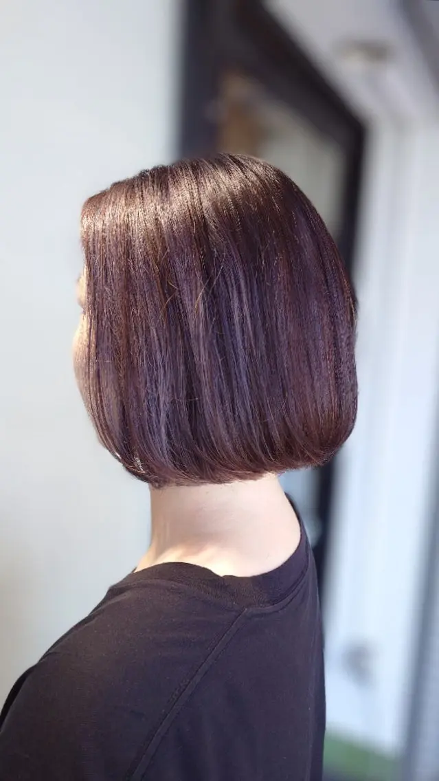 ミディアム カラー ボブ カット ヘアカラー トリートメント 鈴木 いづみのヘアスタイル
