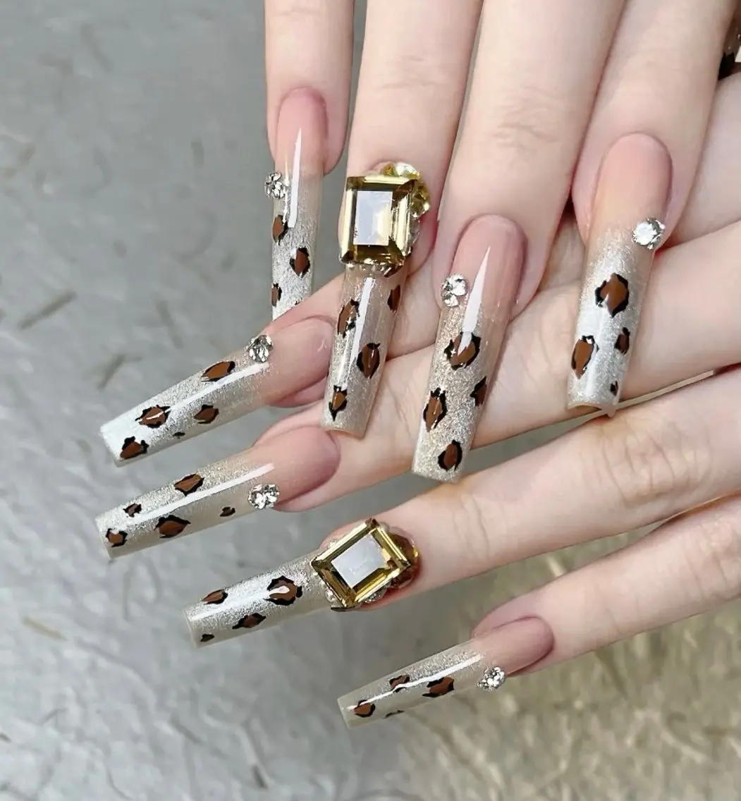 ネイル アートネイル チークネイル フレンチネイル ジェルネイル グリーン YK Beauty Salonのマツエク・マツパデザイン