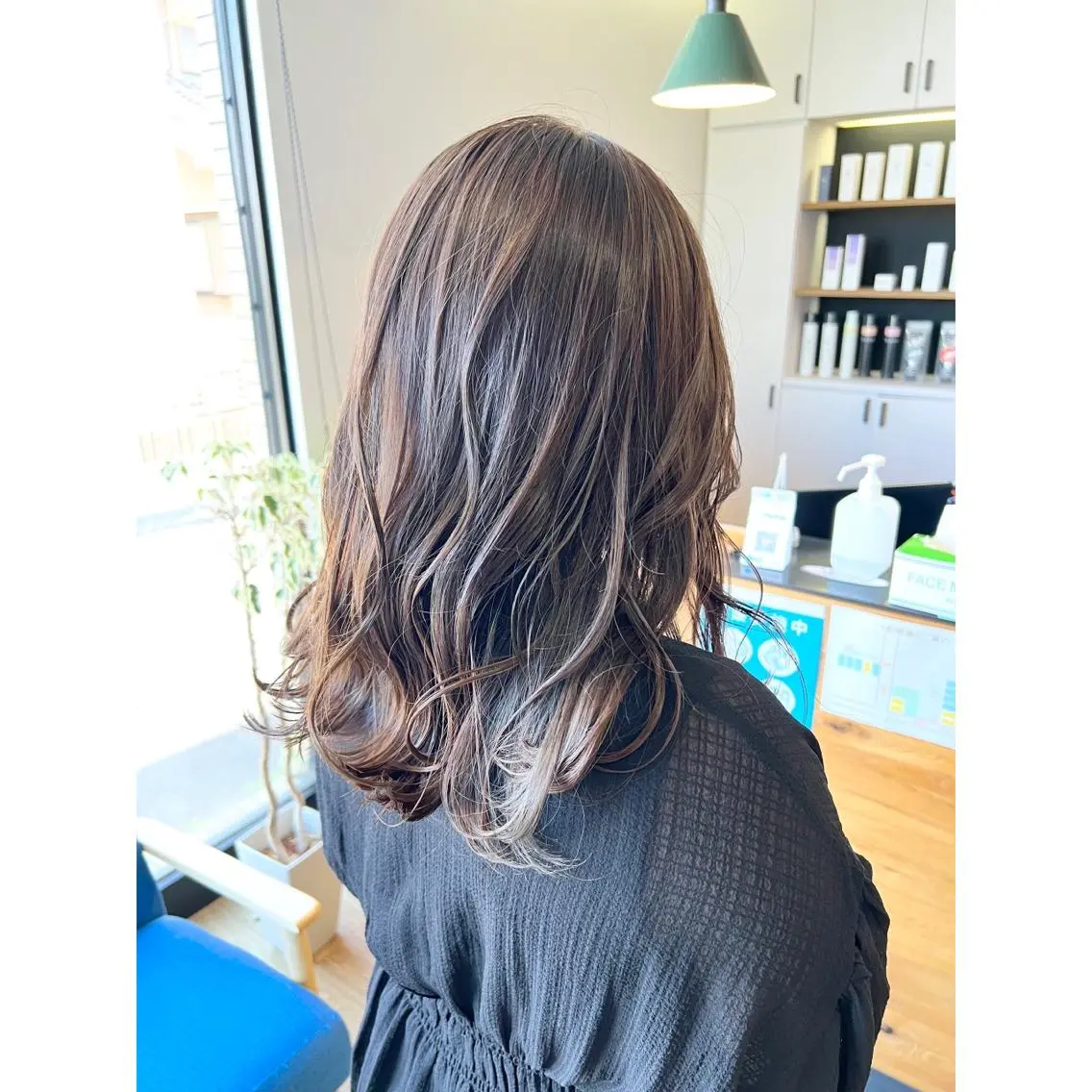 カラー ベージュカラー グレージュ ヘアカラー トリートメント 堀 望美のヘアスタイル