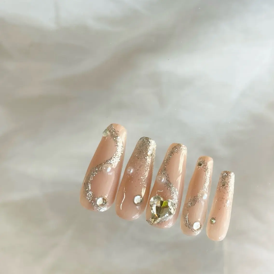 ネイル アートネイル フットネイル ジェルネイル キラキラネイル 韓国ネイル ハンドネイル Y nail なんば堀江店のネイルデザイン