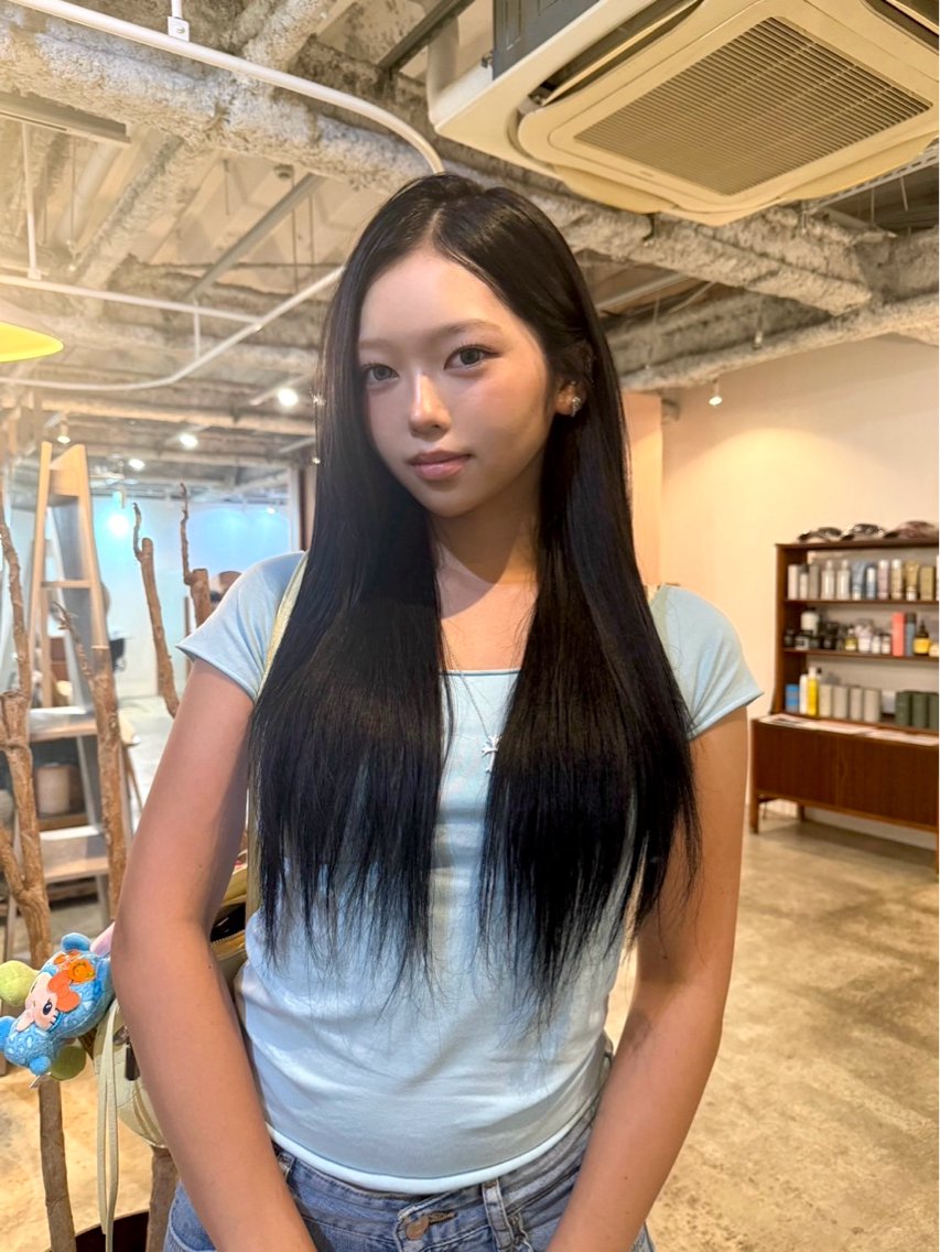 ロング カラー ヘアカラー トリートメント Miyu .のヘアスタイル