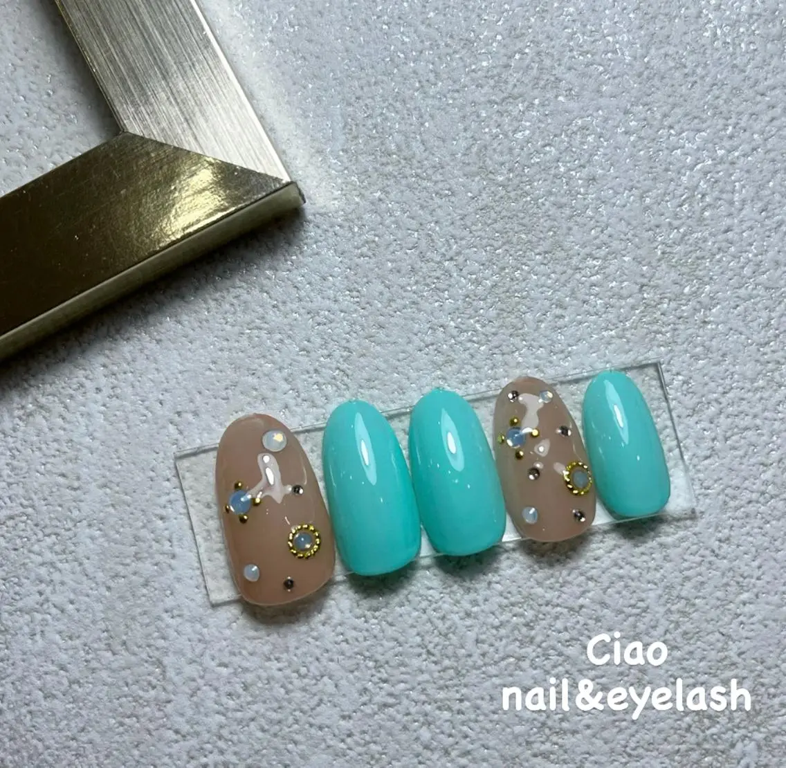 ネイル アートネイル ジェルネイル ニュアンスネイル 冬ネイル #Amin nail salonのネイルデザイン