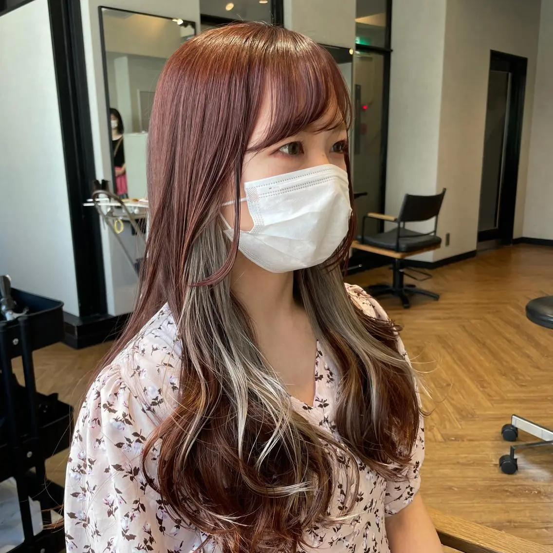 ロング カラー 檜谷 晴　顔周りカットのヘアスタイル