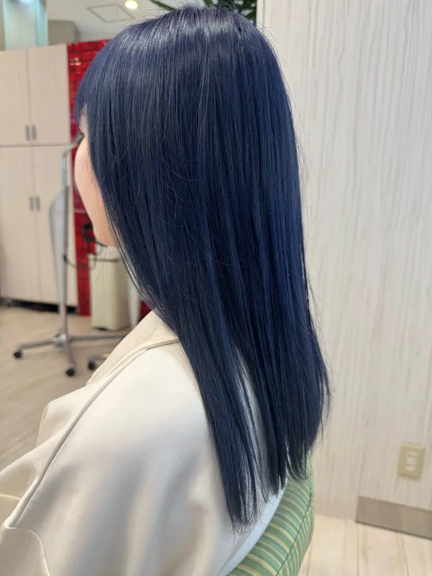 ロング ヘアカラー 松尾 怜奈のヘアスタイル