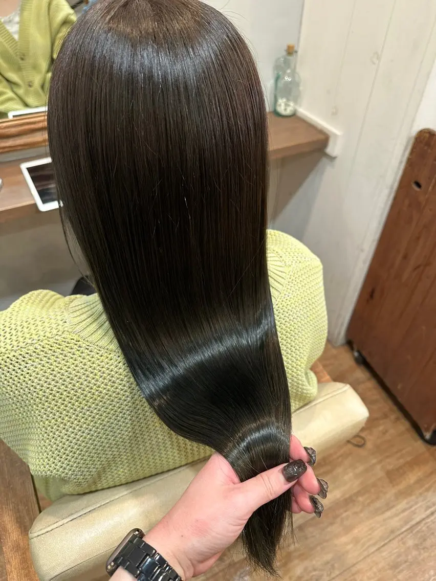 ロング 縮毛矯正 あべ ゆうか🪽艶髪のヘアスタイル