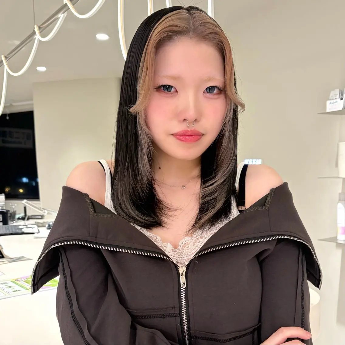 ミディアム カラー ヘアカラー aoi🌙 ウルフカット募集中のヘアスタイル