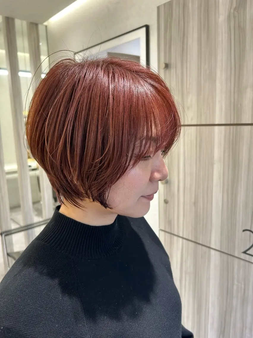 ショート ヘアカラー 長屋 裕大のヘアスタイル