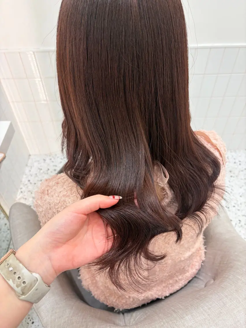 カラー 松本 七海のヘアスタイル