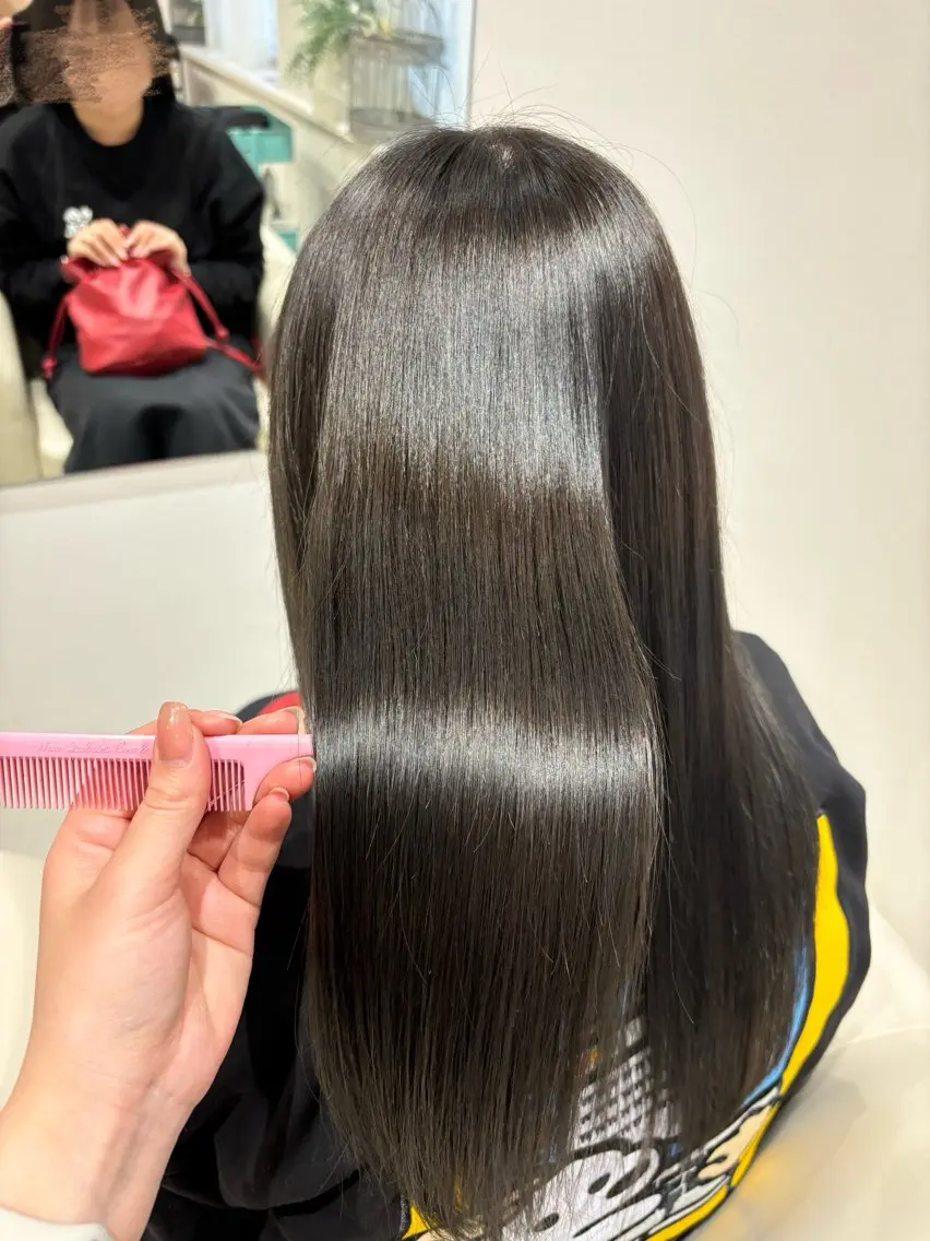 ロング カラー カット トリートメント ユウキ .のヘアスタイル