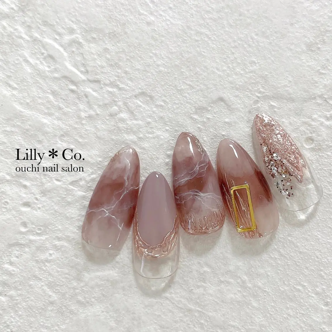 ネイル ハンドネイル ハンドケア Lilly Co.のネイルデザイン