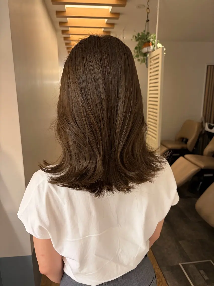セミロング カラー ベージュカラー オリーブベージュ ヘアカラー トリートメント るな/暖色、 ベージュカラー🎀のヘアスタイル