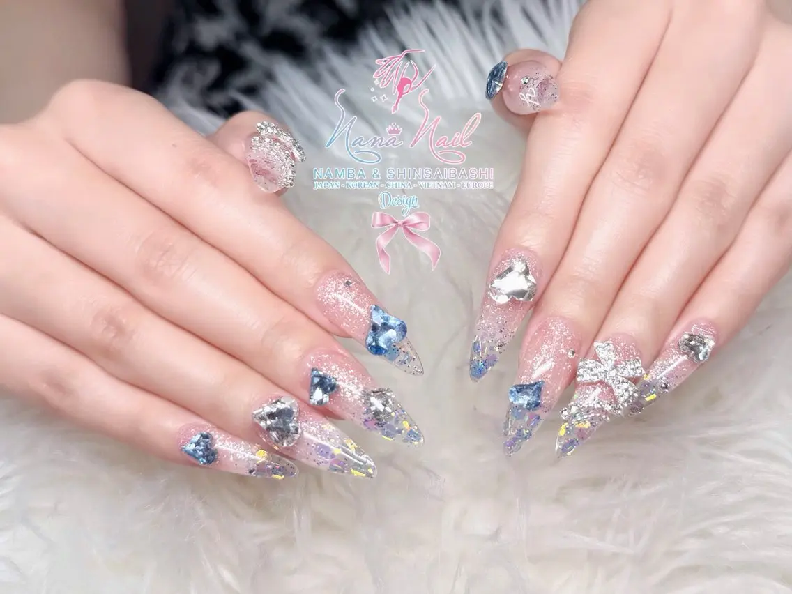 セミロング ハンドネイル Linanail Nambaのネイルデザイン