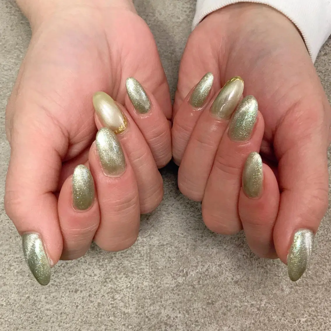 ネイル アートネイル ミラーネイル nailroom DIASOMNIAのネイルデザイン