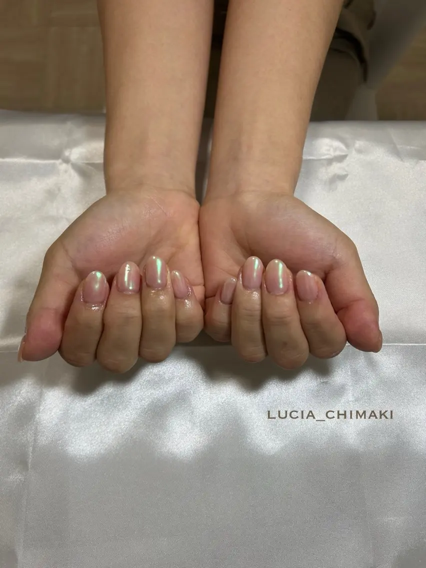 ネイル オーロラネイル ハンドネイル LUCIA チマキのネイルデザイン