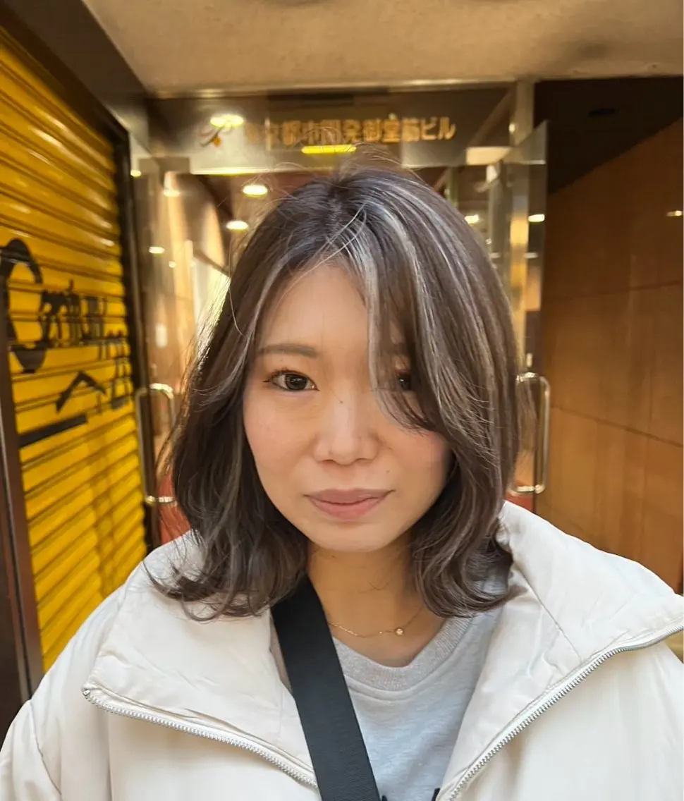 ミディアム カラー ダークグレー ダークグレージュ グレージュ ハイライトカラー ハイライト 指名数No.1 /NAOYAのヘアスタイル