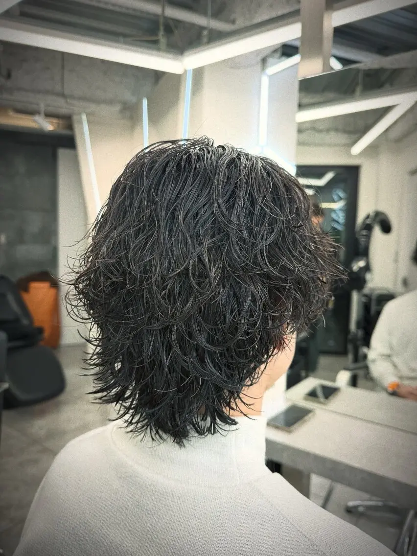 ミディアム パーマ メンズ カット パーマ 🇺🇸メンズ特化/ 四辻 凱斗🇺🇸のヘアスタイル