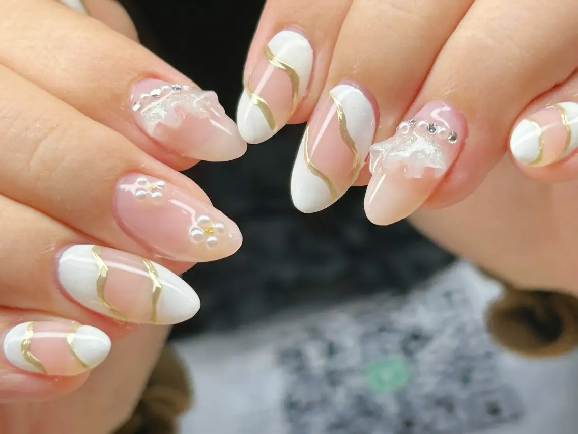 ネイル アートネイル チークネイル 成人式 入学式 長さ出し ハンドネイル Lino Nailのネイルデザイン