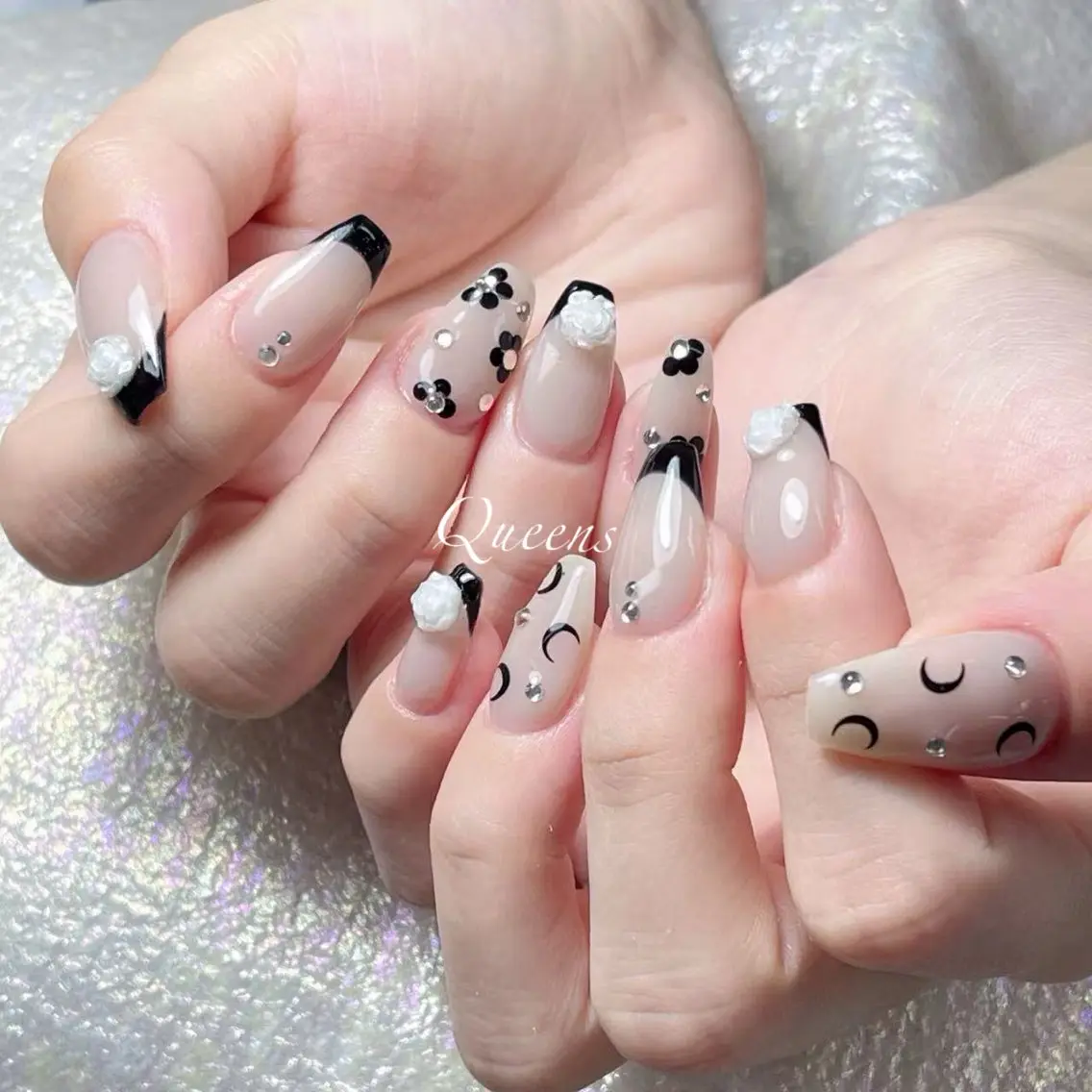 ネイル ハンドネイル Queens みなみのネイルデザイン