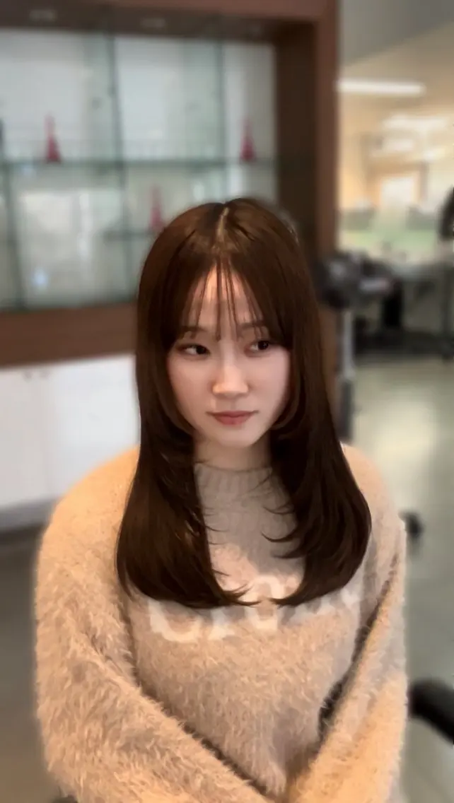 ロング カラー ブラウンカラー 赤味消しカラー／ 眞喜志恭太郎のヘアスタイル